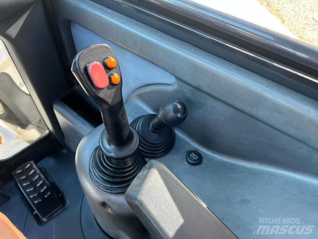 Yanmar 1201 Tekerlekli yükleyiciler