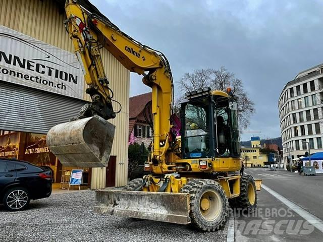 Komatsu PW 98 MR Lastik tekerli ekskavatörler