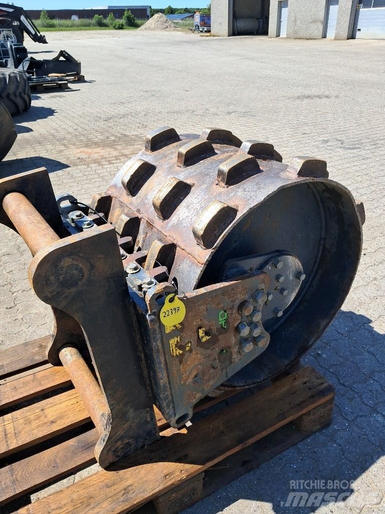 CASE 800x600 Sıkıştırma ekipmanı aksesuarları ve yedek parçaları