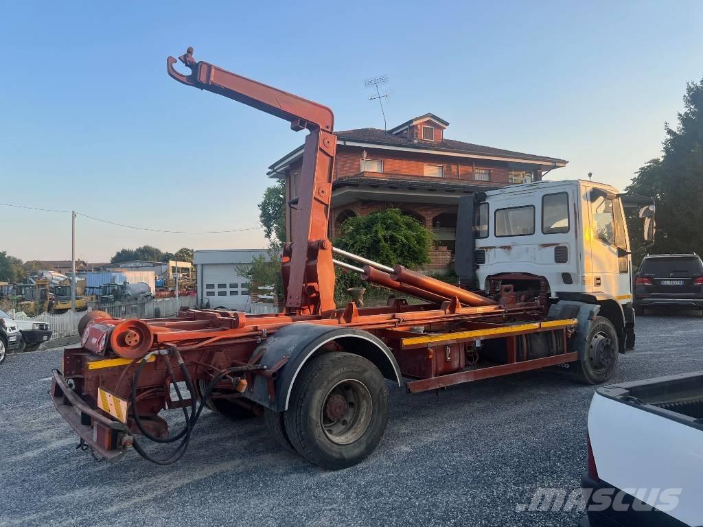 Iveco 150E 23 Kapali kasa kamyonlar