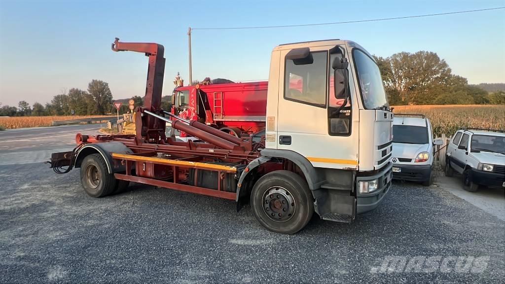 Iveco 150E 23 Kapali kasa kamyonlar