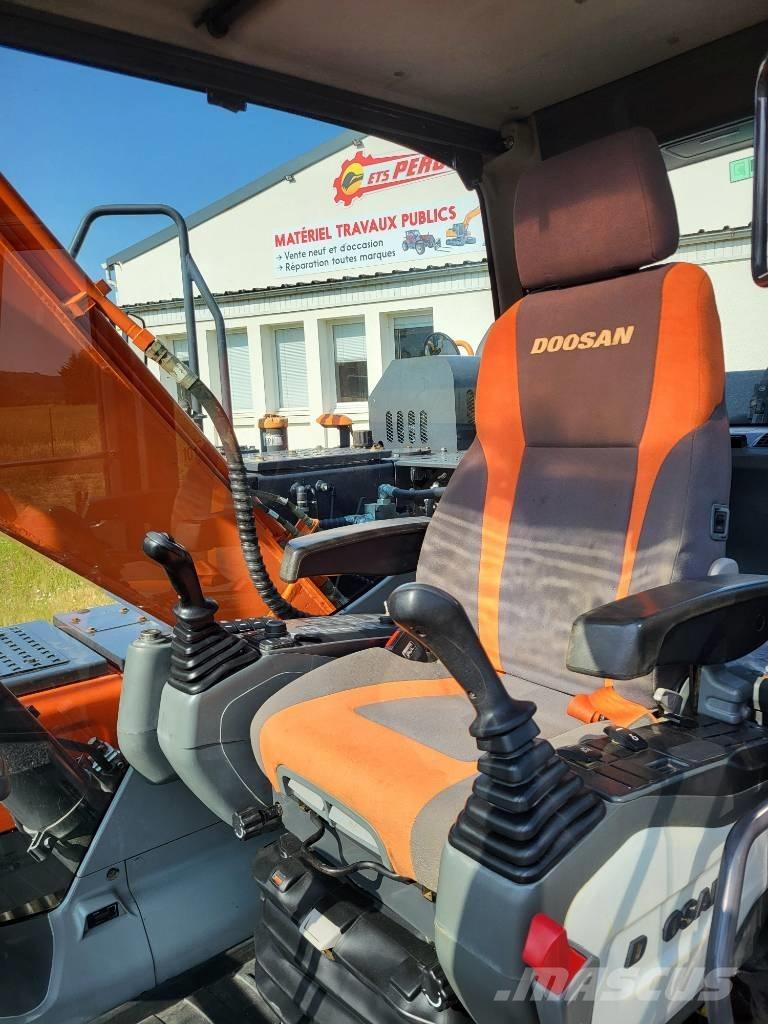 Doosan DX 140 LC-5 Paletli ekskavatörler