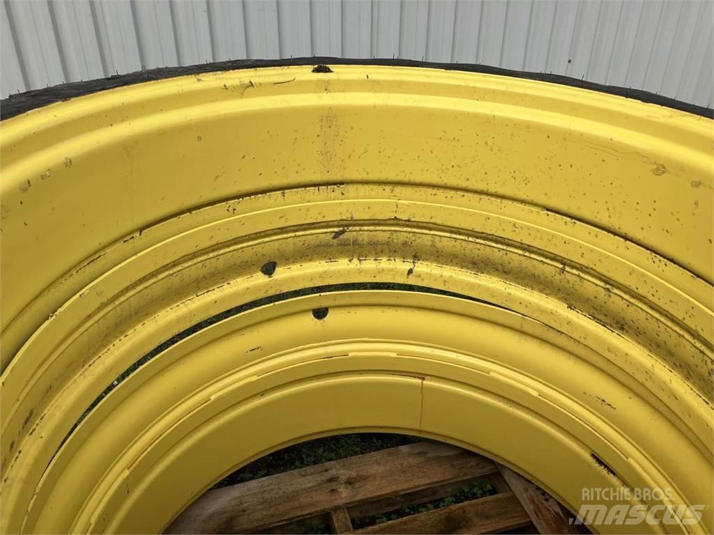 Taurus 270/95R44 Tekerlekler