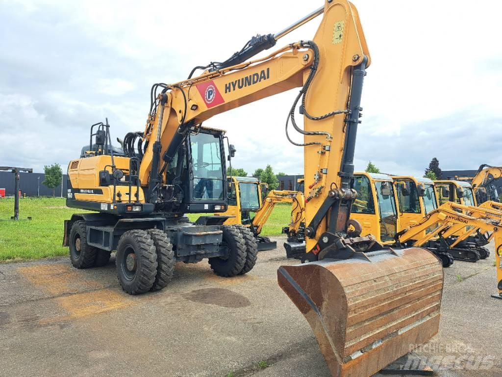 Hyundai HW160 Lastik tekerli ekskavatörler