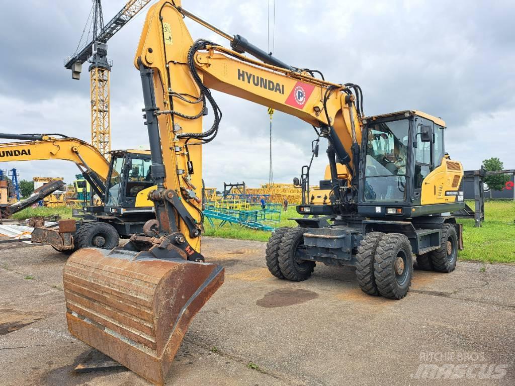 Hyundai HW160 Lastik tekerli ekskavatörler