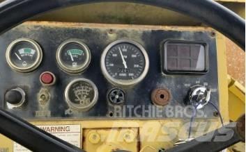 Sakai SV 500 D Tek tamburlu silindirler