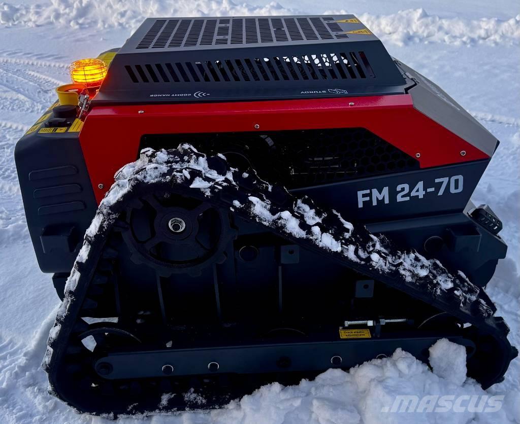 Blue Bird FM 24-70 Arkasından yürünen çim biçme makineleri