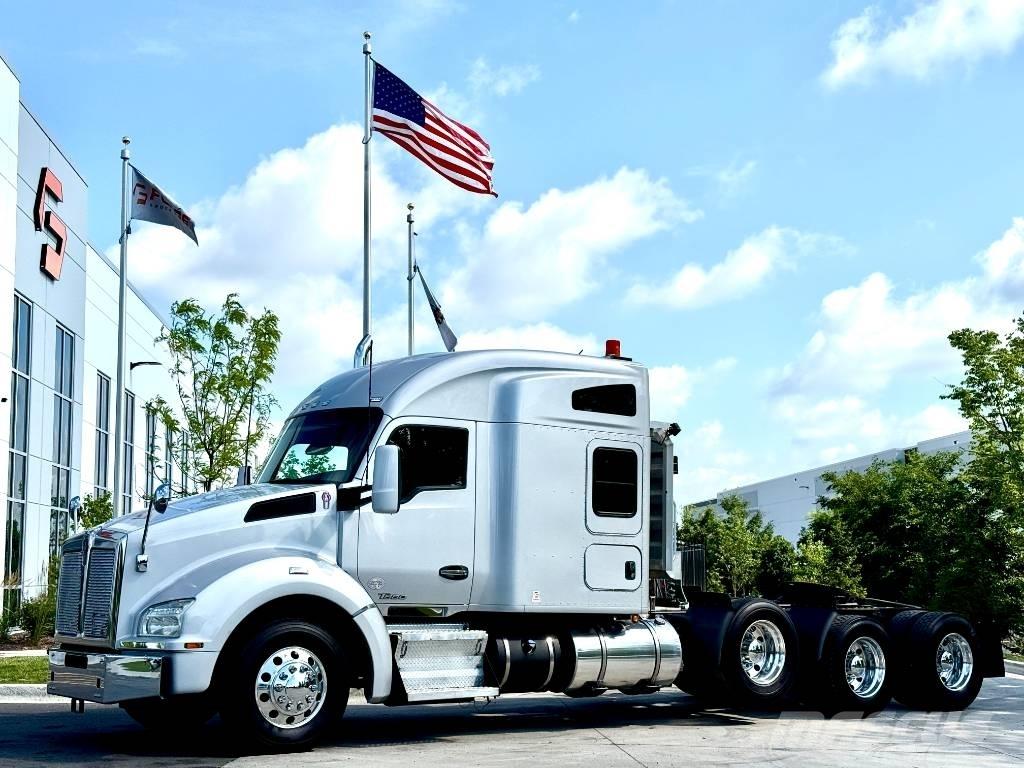 Kenworth T 880 Çekiciler
