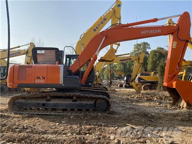 Hitachi ZX250 Paletli ekskavatörler