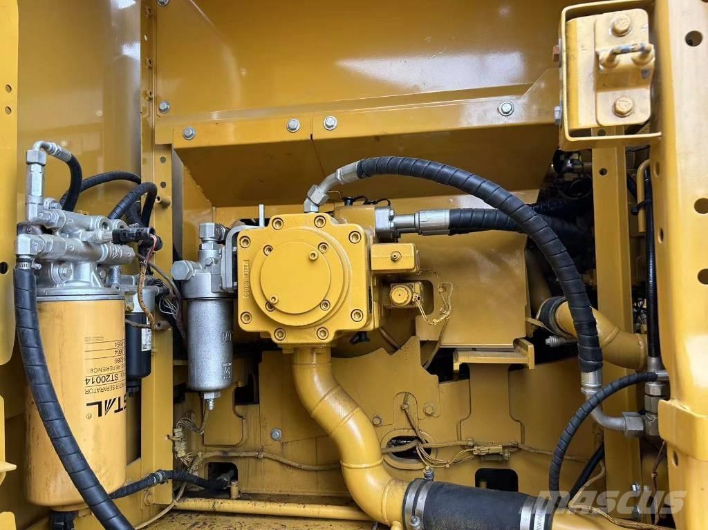 CAT 320 Paletli ekskavatörler