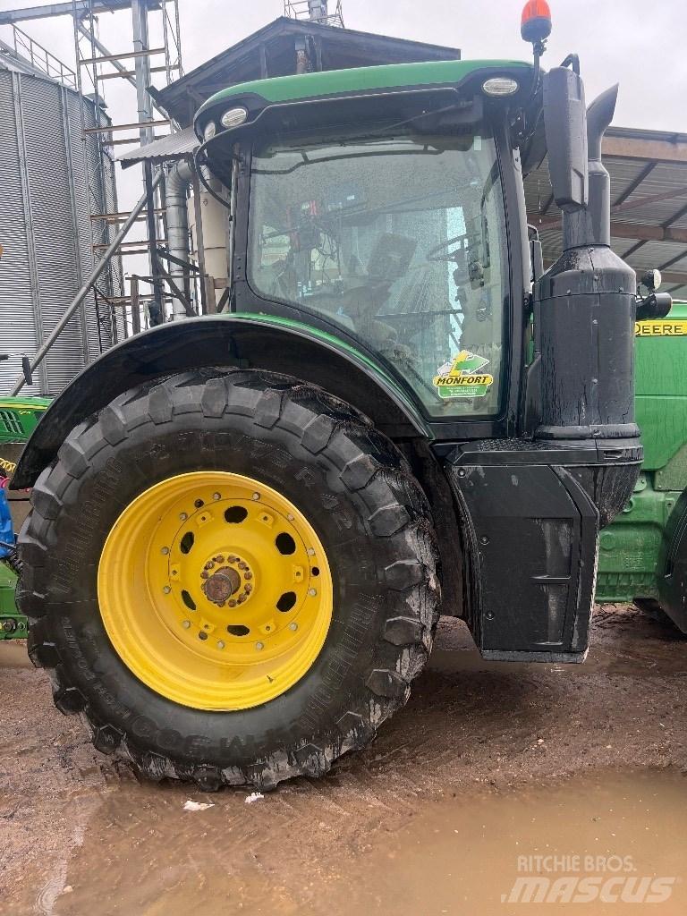 John Deere 8320 R Traktörler