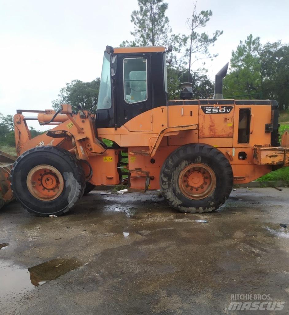 Doosan Mega 250 Tekerlekli yükleyiciler