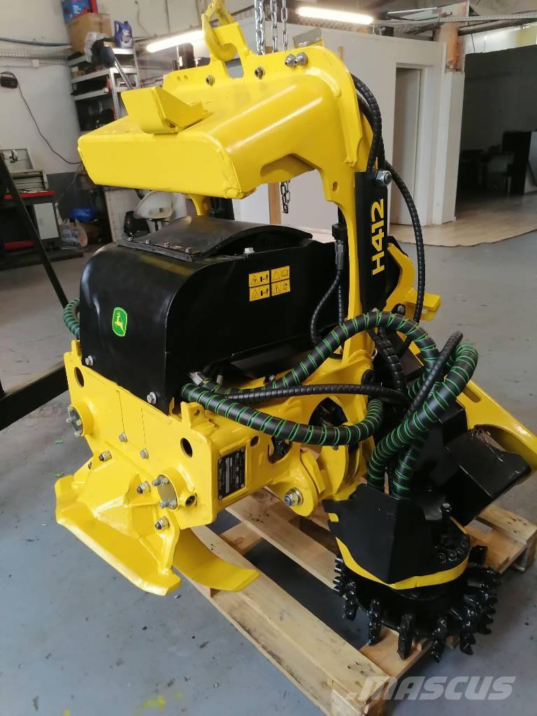 John Deere H412 Agaç kesme robotlari