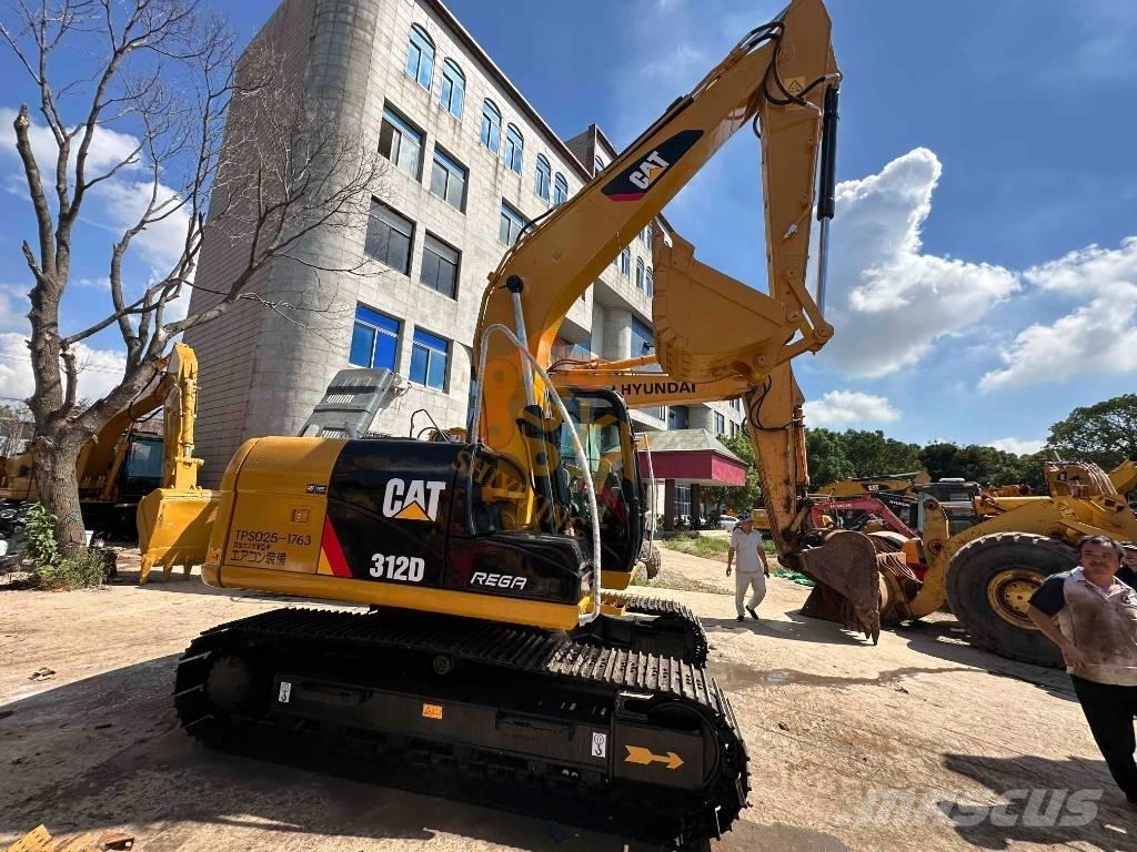 CAT 312D Paletli ekskavatörler