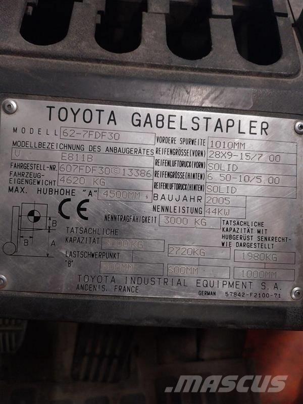Toyota 62-7FDF30 Diger
