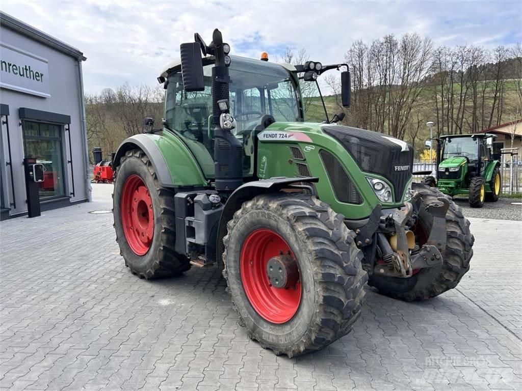 Fendt 724 Vario Traktörler