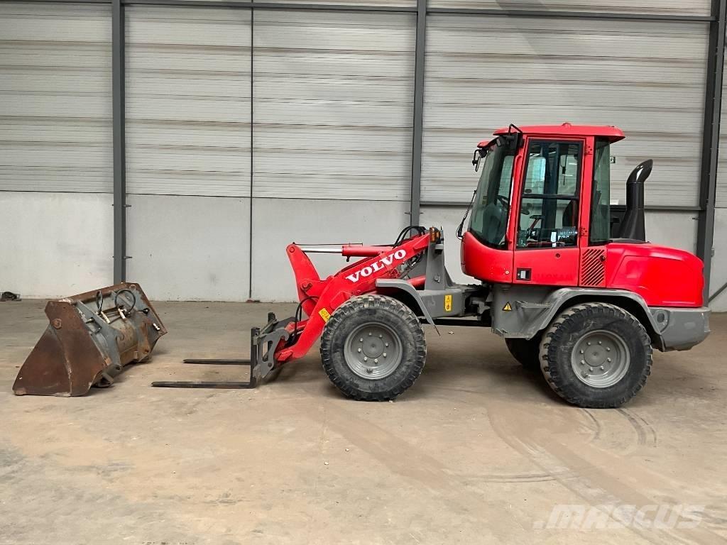 Volvo L 30 G Tekerlekli yükleyiciler