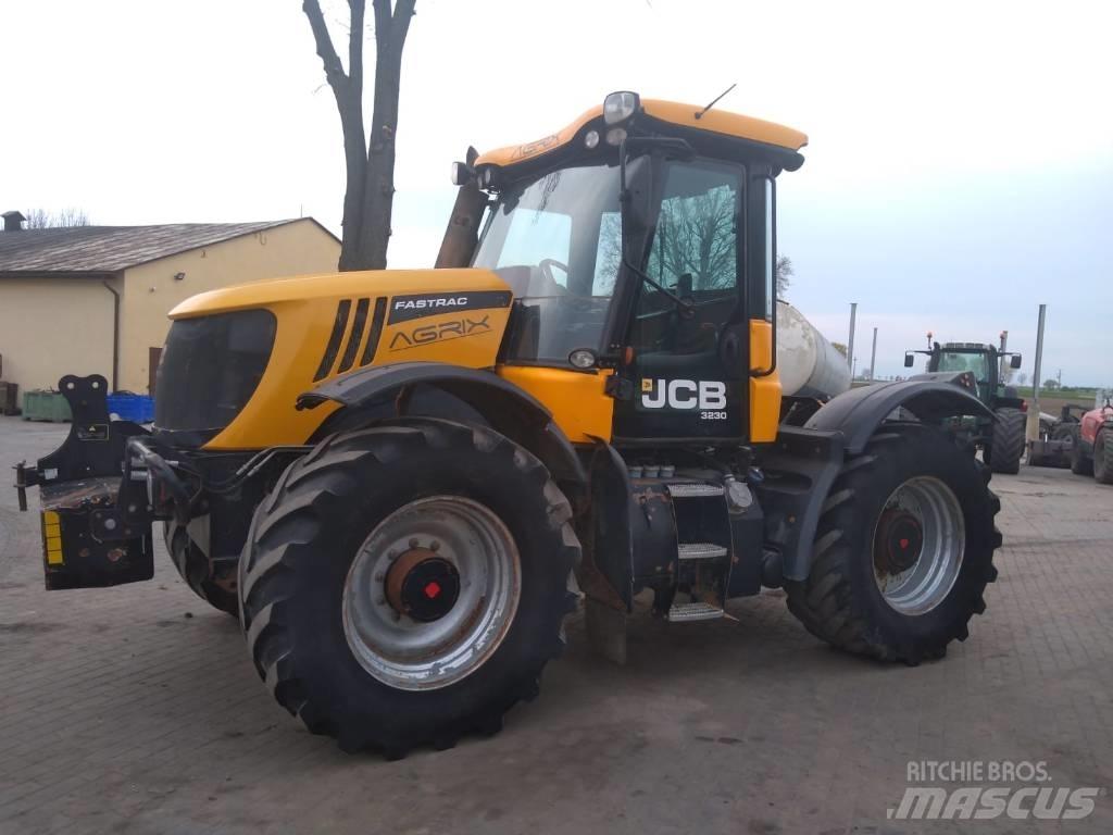 JCB Fastrac 3230 Traktörler