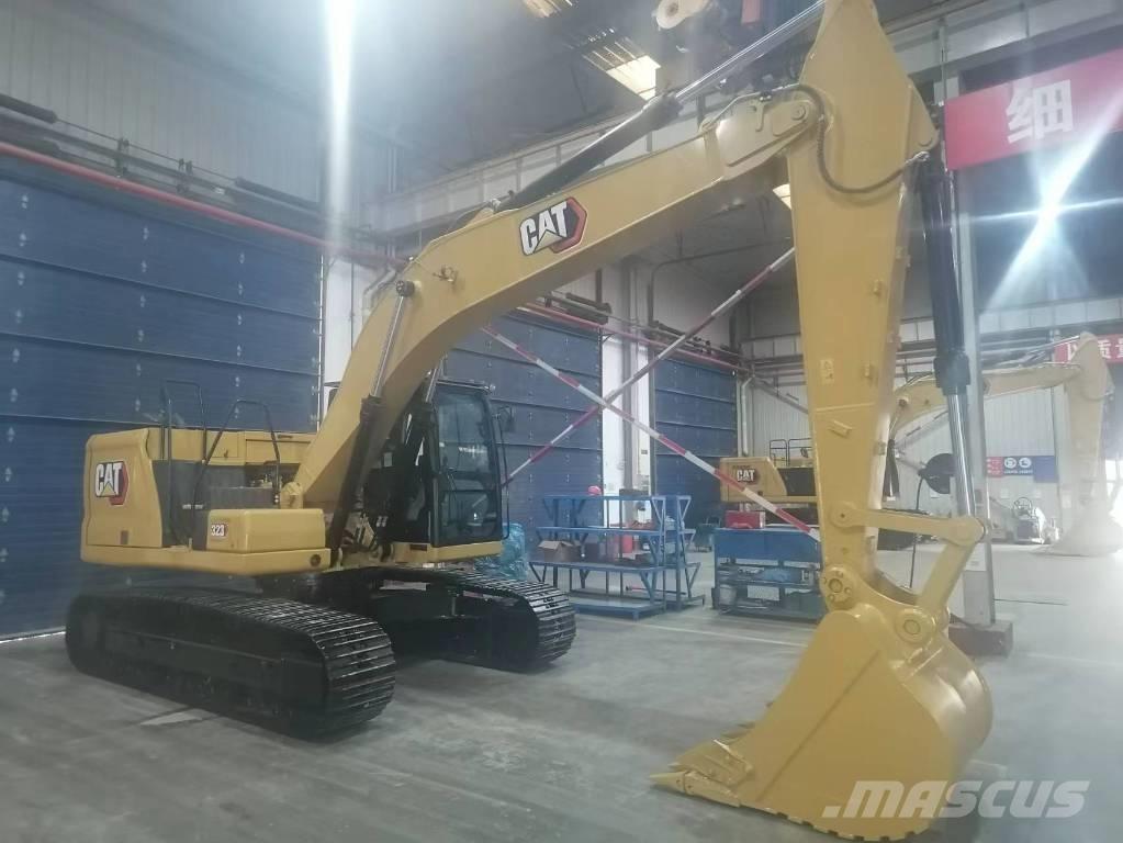 CAT 323 Paletli ekskavatörler