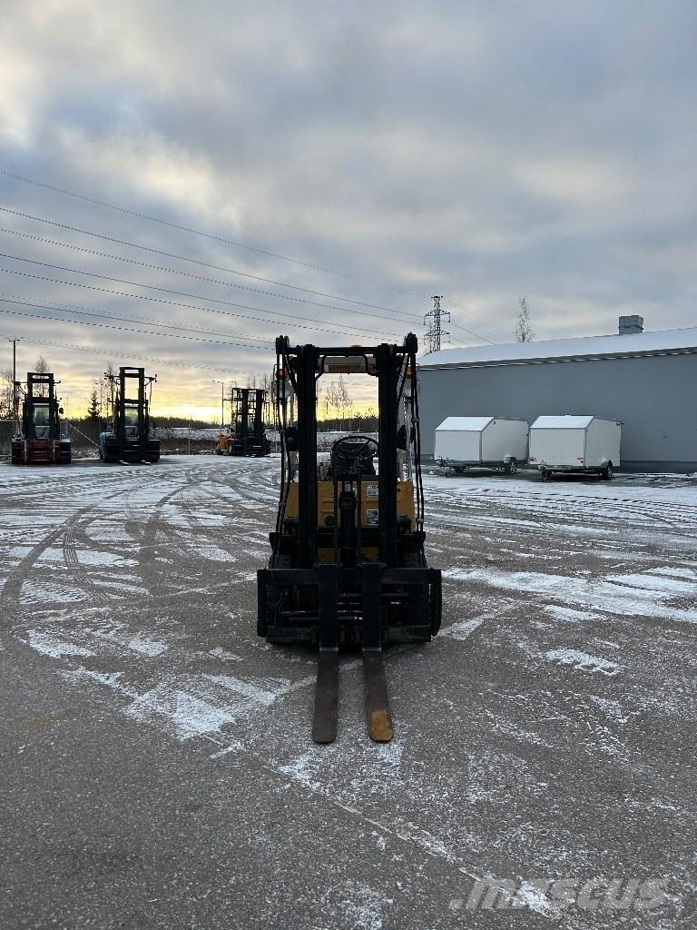 TCM FG 25 N2 LPG'li forkliftler