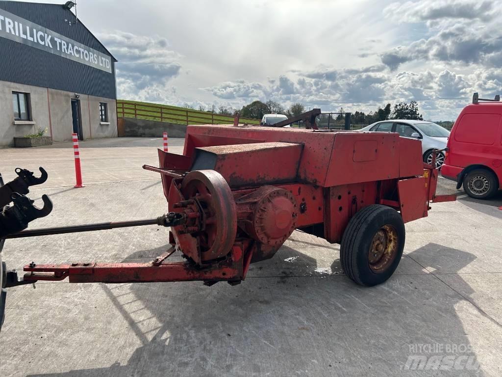 Massey Ferguson 120 Küp balya makinalari
