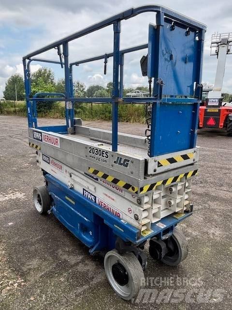 JLG 2030 ES Makasli platformlar