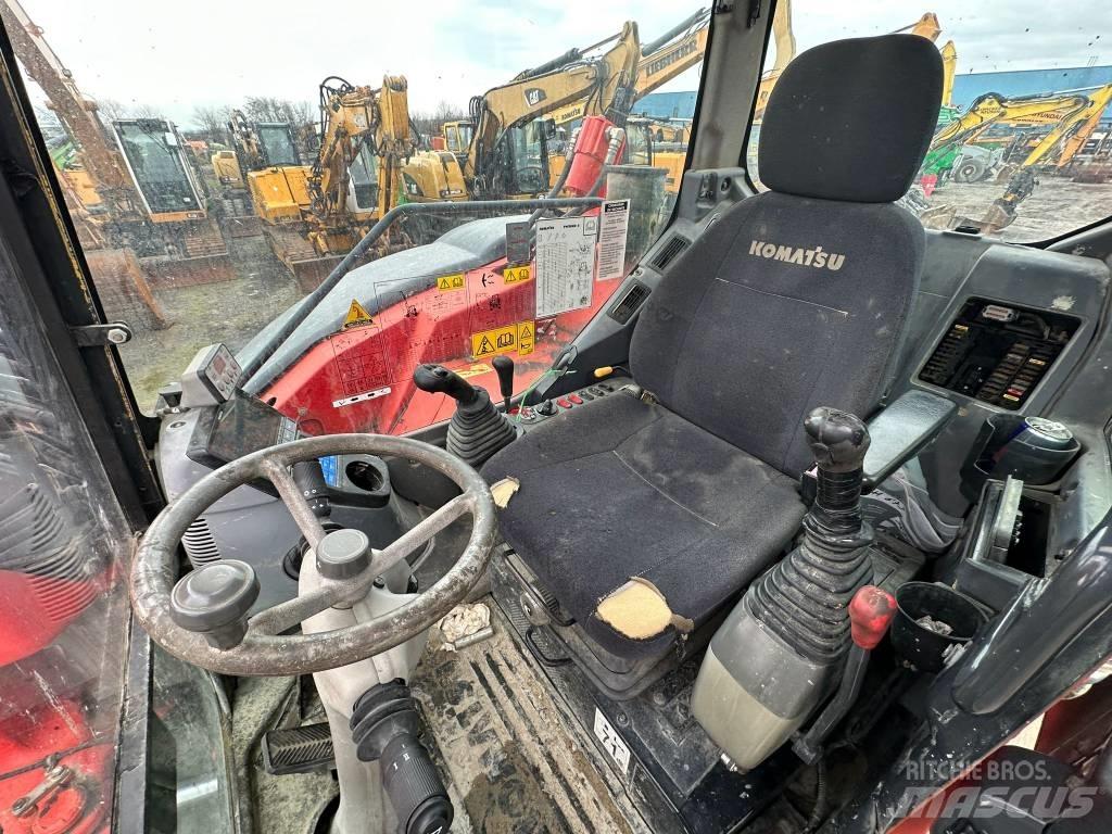 Komatsu PW98MR-8 Lastik tekerli ekskavatörler
