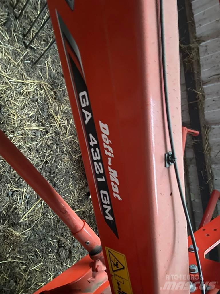 Kuhn GA4321 Ot Tirmigi