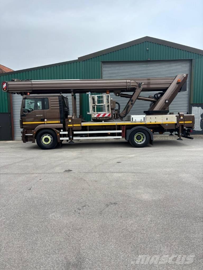 Ruthmann T380 Araç üstü platformlar