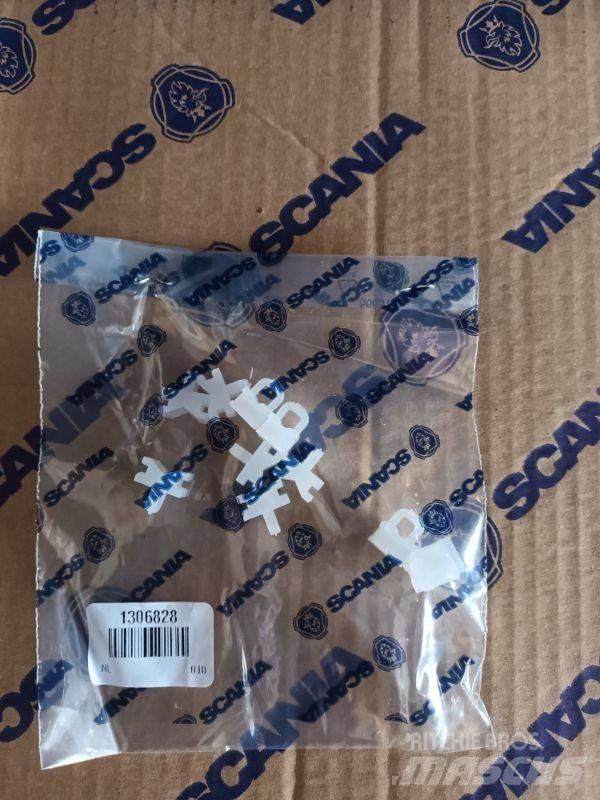 Scania RING 1306828 Kabinler