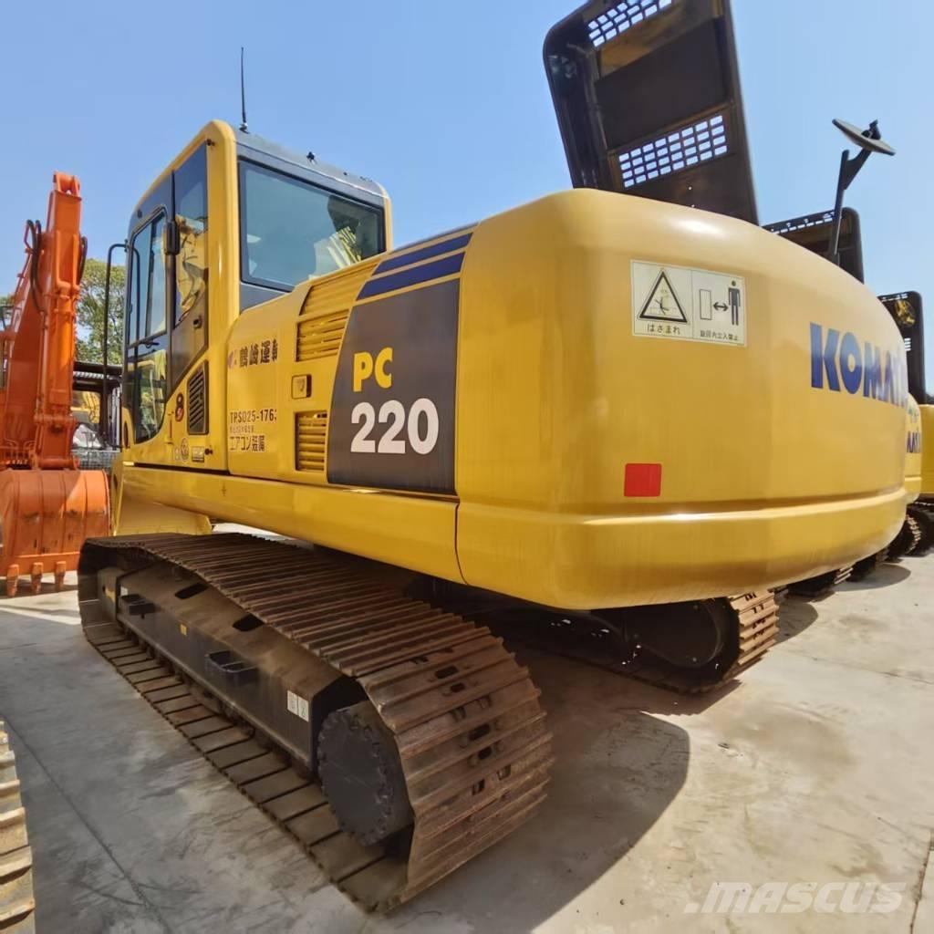 Komatsu PC 220-8 Paletli ekskavatörler