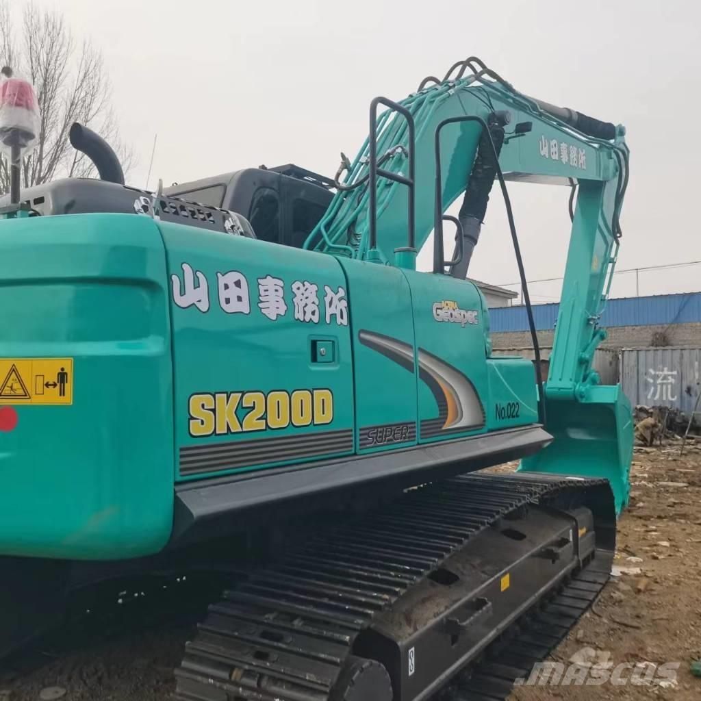 Kobelco SK 200 D Paletli ekskavatörler