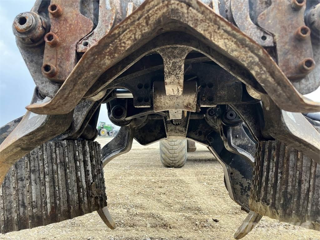 Komatsu 370.2 Agaç kesme robotlari