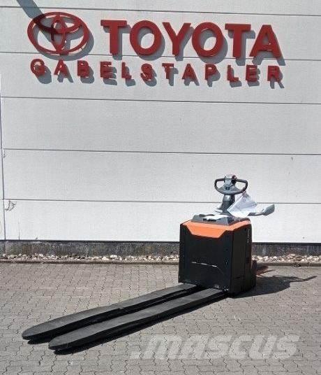 Toyota LPE 250 Düsük seviye kaldirici