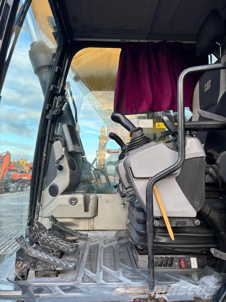 CAT 329 EL Paletli ekskavatörler