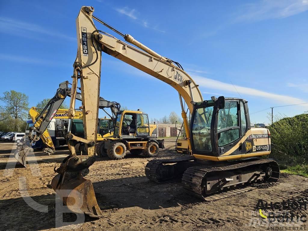 JCB JS 130 Paletli ekskavatörler
