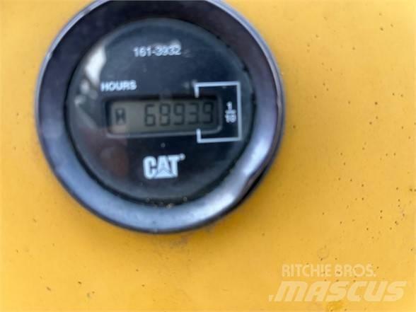 CAT D4G Paletli dozerler