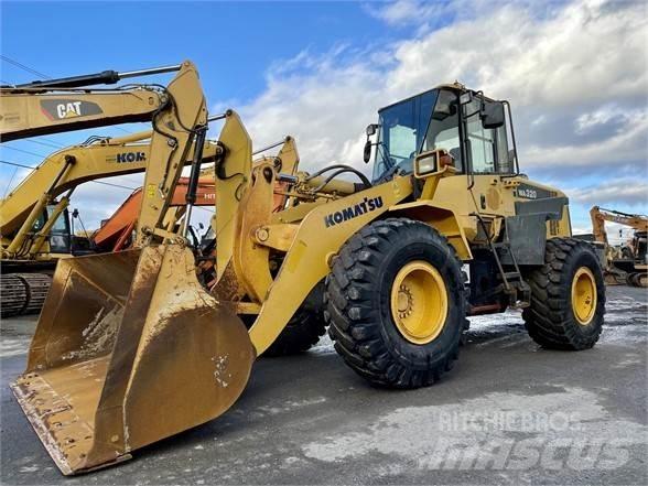 Komatsu WA320 Tekerlekli yükleyiciler