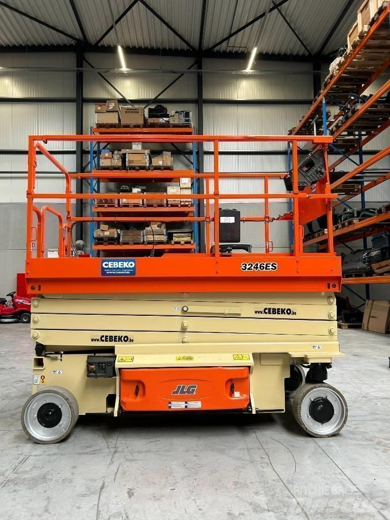JLG 3246ES Makasli platformlar