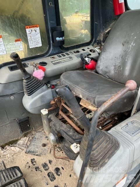 Komatsu PC 200 Paletli ekskavatörler