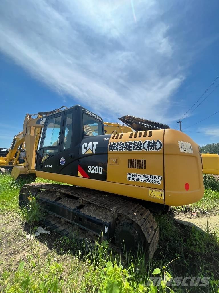 CAT 320d Paletli ekskavatörler