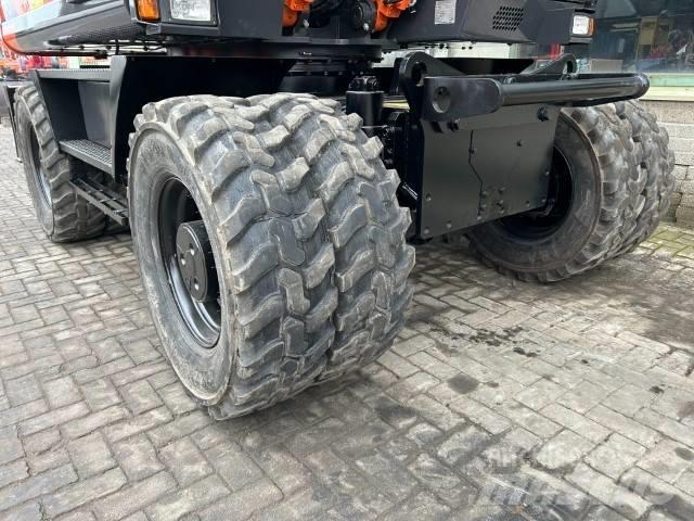 Hitachi ZX 170 W-6 Lastik tekerli ekskavatörler