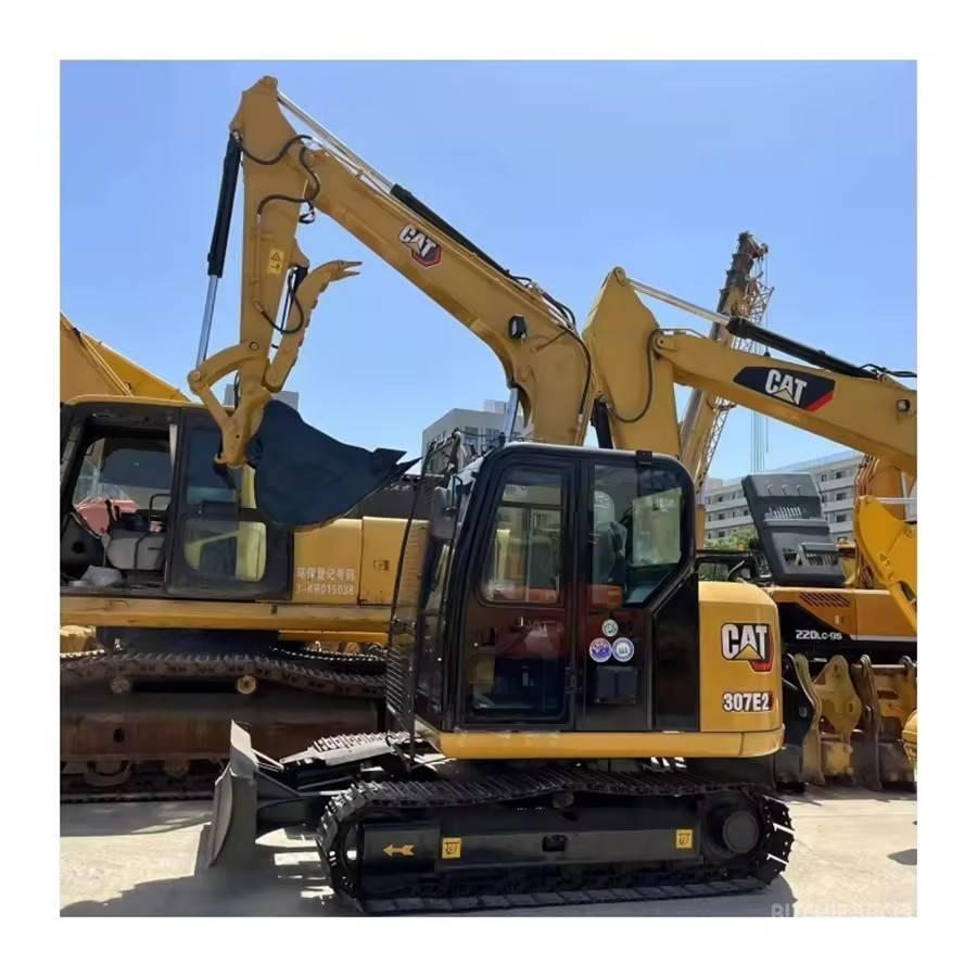 CAT 307 E2 Paletli ekskavatörler