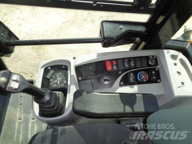 CAT 908M Tekerlekli yükleyiciler