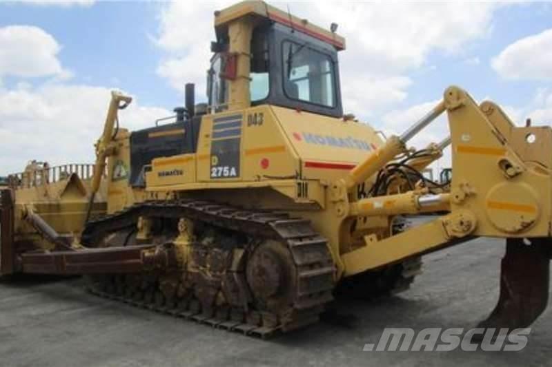 Komatsu D275A-5 Paletli dozerler
