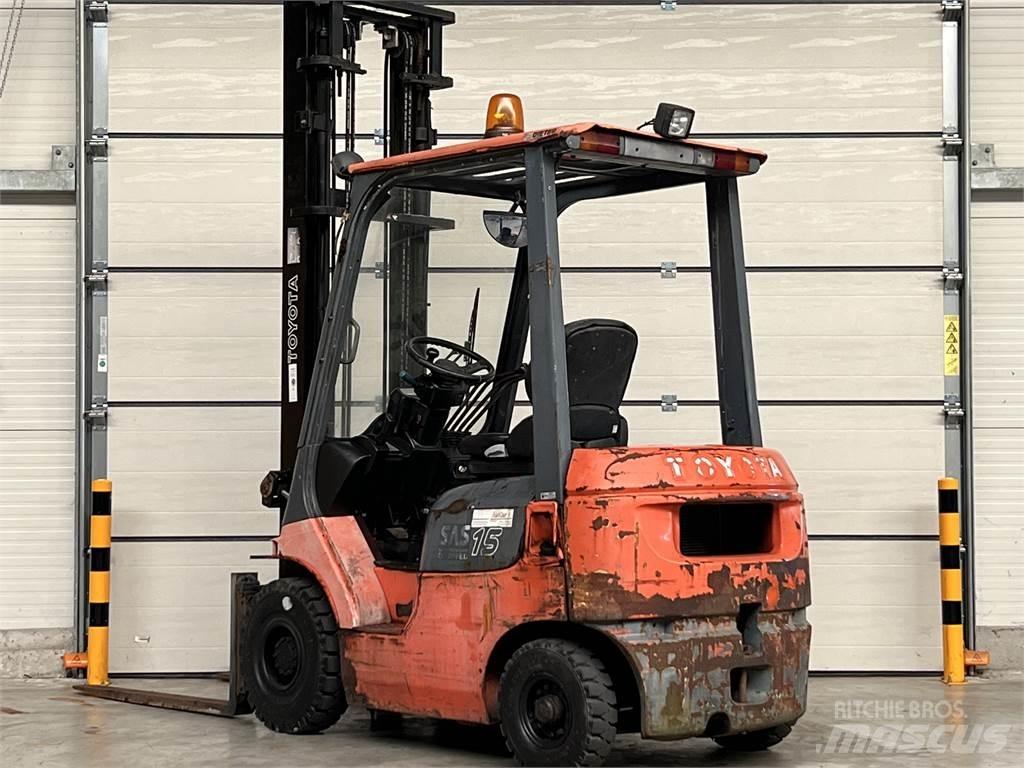 Toyota 02-7FDF15 Dizel forkliftler