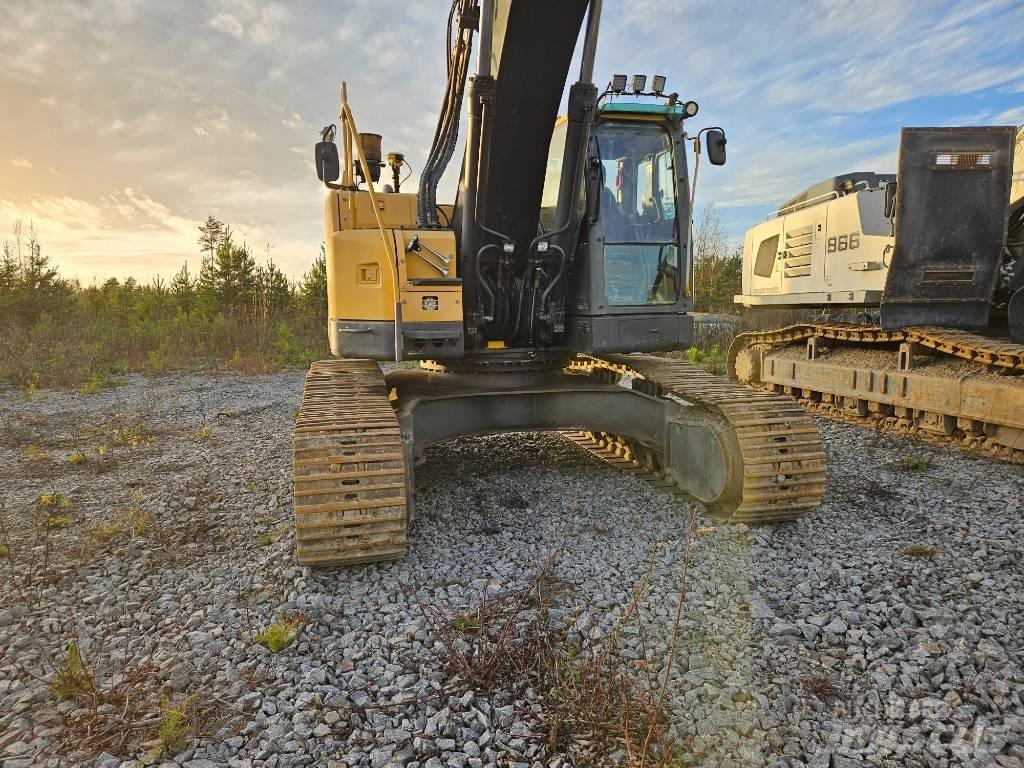 Volvo ECR 305 C L Paletli ekskavatörler