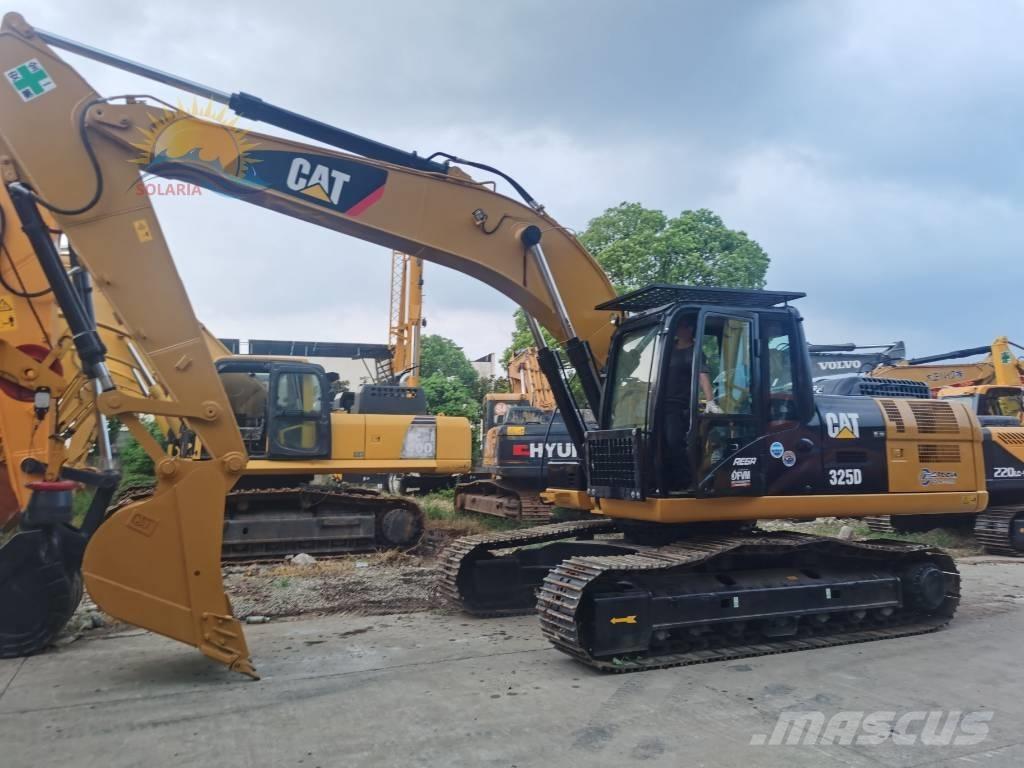 CAT 325 D Paletli ekskavatörler