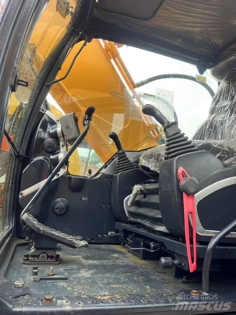 Hyundai R220LC-9S Lastik tekerli ekskavatörler