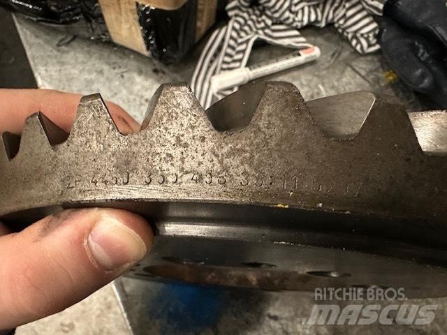 ZF 35:11 Akslar